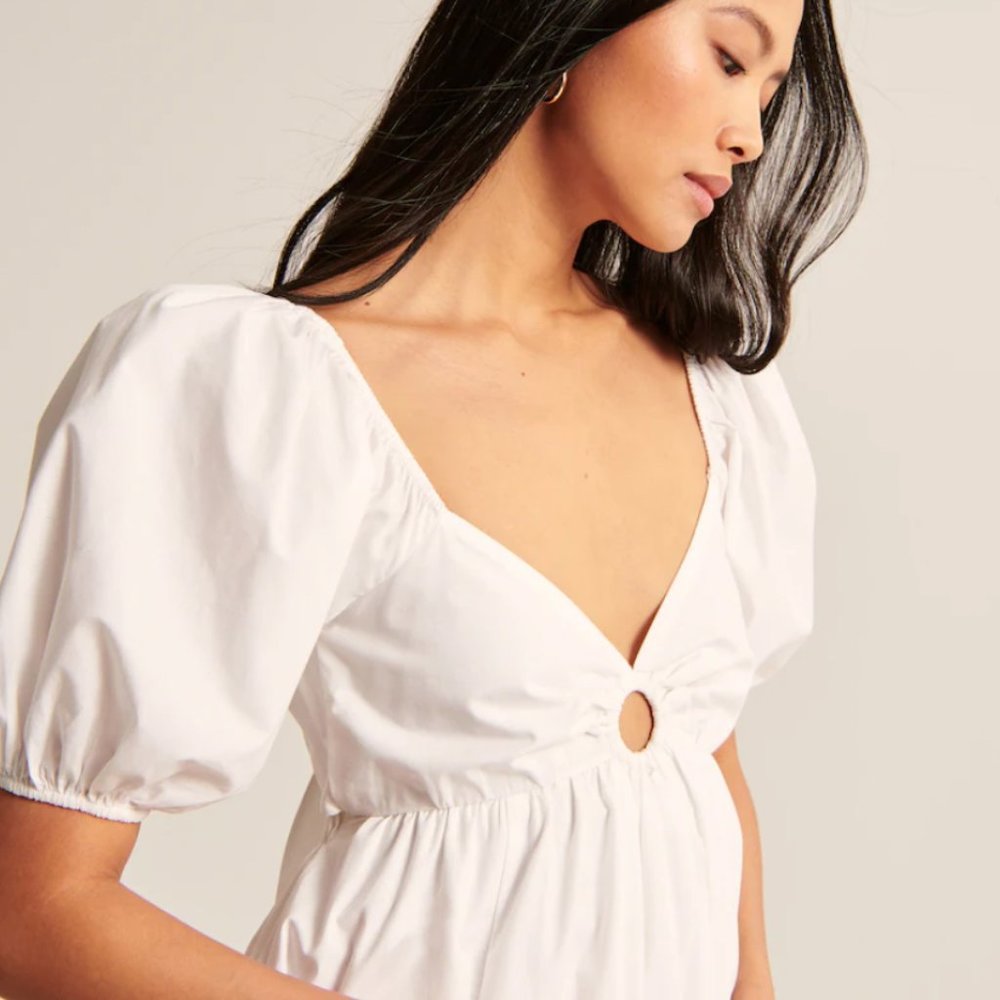 Abercrombie and Fitch O-Ring Puff Sleeve Midi Dress